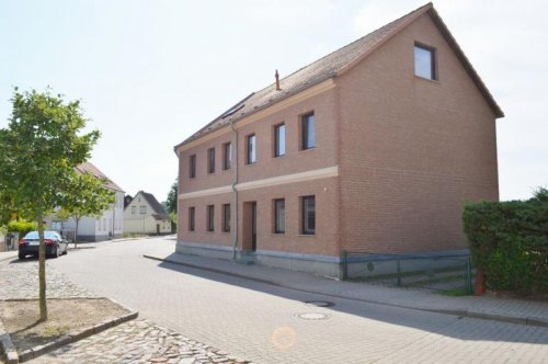 Demmin Inserate von Häusern vermietetes Mehrfamilienhaus, mit großen Garten und BGS, in guter Wohnlage der Hansestadt Demmin Haus kaufen