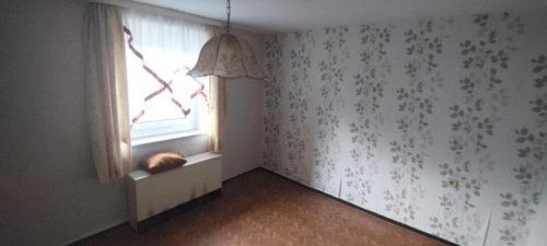 Karlsburg Immobilien ObjNr:B-19653 - Einfamilienhaus mit Photovoltaik und viel Grundstück Haus kaufen