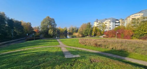 Rostock Wohnungen Highlight im Angebot - 2-Zimmer-WHG mit Süd-Balkon & Teichblick, Wannenbad, Aufzug und TG-Stellplatz in Rostock Wohnung