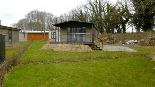 Scharbeutz TOP Ertragswert +++ Möbliertes Ferienhaus für die Ferienvermietung in Scharbeutz an der Lübecker Gewerbe kaufen