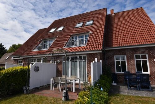 Langeoog Günstiges Haus PROVISIONSFREI !! Modernes Reihenmittelhaus auf der Nordseeinsel Langeoog Haus kaufen