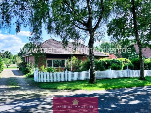 Farven Immobilien Bungalow mit Garage auf großem Grundstück in Byhusen (Farven) Haus kaufen