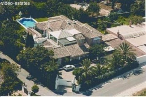 Nagueles Wohnungen im Erdgeschoss Villa stark reduziert in Marbella Haus kaufen