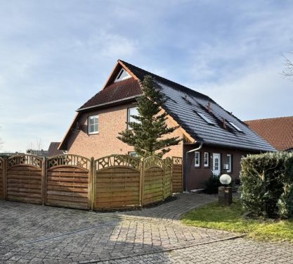 Walsrode Günstiges Haus smarte Doppelhaushälfte mit Wintergarten und Pool Haus kaufen