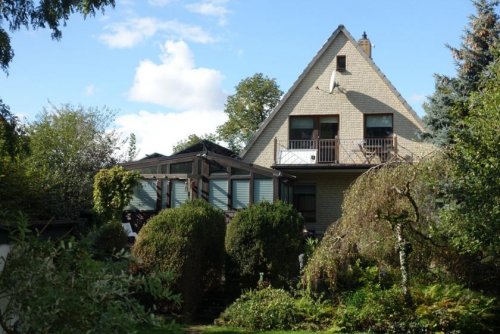 Isernhagen Haus zukunftsorientiertes Einfamilienhaus mit viel Platz Haus kaufen