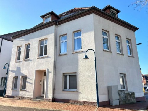 Lage Immobilien Mittendrin statt nur dabei - Ihre neue Altbauwohnung in der Lagenser Innenstadt Gewerbe kaufen