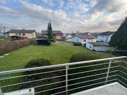 Brakel Immo 174 m² EFH mit Balkon oder mit EinliegerwohnungsOption + Garage Haus kaufen