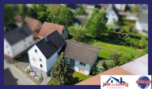 Mücke Immobilien Inserate 2 Häuser am Bachlauf, Wiesen und ein Nebengebäude in ruhiger Lage Haus kaufen