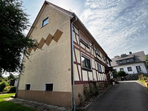 Feldatal Haus Einfamilienhaus mit schönem Grundstück und Kaminofen Haus kaufen