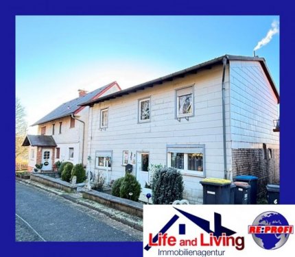 Feldatal Häuser Kleines Einfamilienhaus mit tollem Ausblick und separatem Nebengebäude Haus kaufen