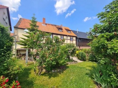 Hadmersleben Immobilien HADMERSLEBEN: MFH mit 11 Zimmer und 380 m2 Garten. Nutzfläche 250 m2*** Haus kaufen