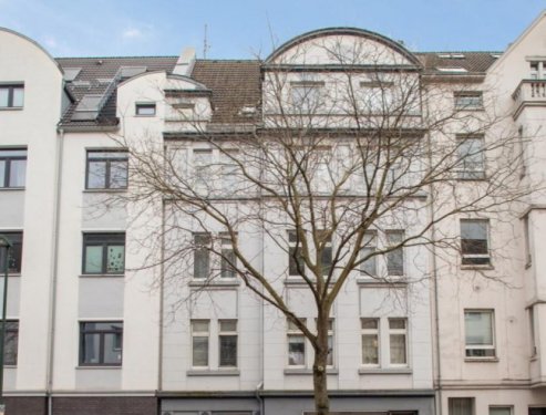 Düsseldorf Gewerbe Attraktive Altbauwohnung in Düsseldorf-Oberbilk als Kapitalanlage oder zur Eigennutzung Gewerbe kaufen