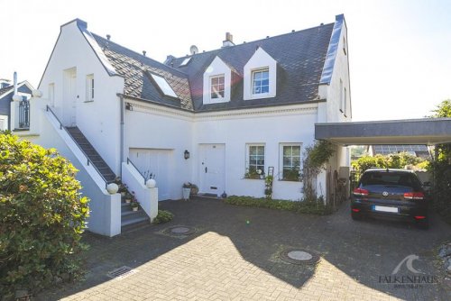 Remscheid Immobilien Neuwertiges Architektenhaus mit großzügiger Aufteilung Haus kaufen