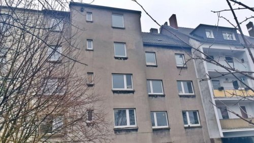 Bochum Immobilienportal Bochum-Hamme: Mehrfamilienhaus mit 8 Wohnungen und Ausbaupotential Gewerbe kaufen