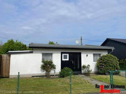 Emmerich am Rhein Hausangebote Elten: Kleiner Bungalow am See gelegen Haus kaufen