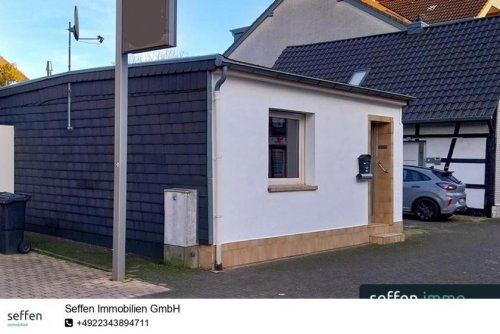 Pulheim Wohnungen im Erdgeschoss Das kleine Haus mit Wohnungscharme und großem Innenhof in Pulheim-Geyen Wohnung kaufen