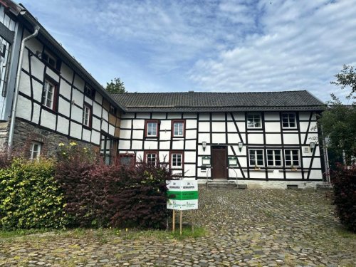 Monschau Gastronomie Nassenhof in Monschau-Mützenich: Saniertes Denkmal mit Ferienwohnungen und Gastronomie Gewerbe kaufen