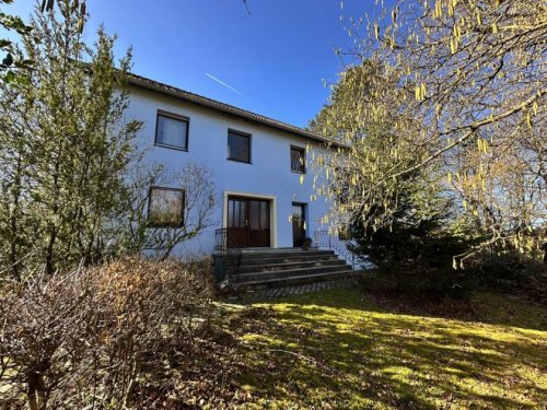 Roetgen Günstiges Haus Haus auf riesigem Grundstück mit Entwicklungspotential und Stall in Roetgen Haus kaufen