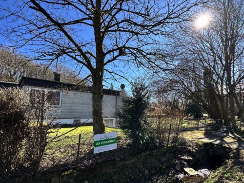 Roetgen Hausangebote Schönes Grundstück mit Bungalow in ruhiger Lage von Roetgen Haus kaufen