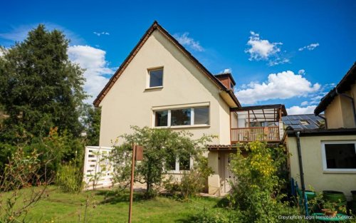 Bonn Hausangebote Bonn-Bechlinghoven: Teilsaniertes Einfamilienhaus mit Charme und Potenzial sucht Vollender! Haus kaufen