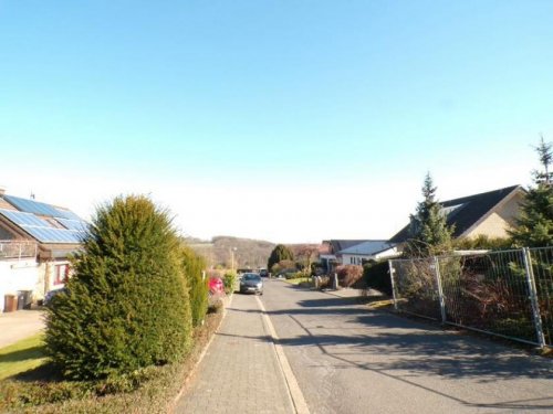 Much Immobilien Baugrundstück mit traumhaftem Blick - mit fertigem Keller und Terrassenfläche, Garage + Carport Grundstück kaufen