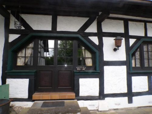 Schalkenmehren Haus *BIETERVERFAHREN* als Einfamilienhaus oder Ferienhaus im Herzen der Vulkaneifel *BIETERVERFAHREN* Haus kaufen