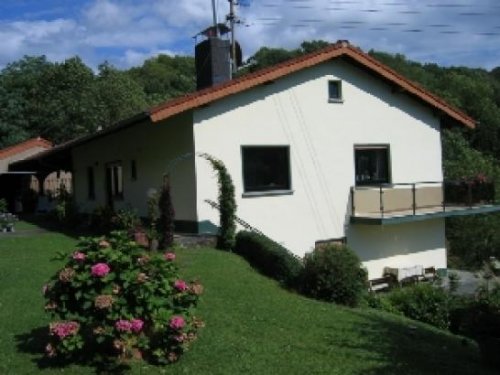 Hüttingen Haus Romantiker, Stadtmüde und Aussteiger finden hier ihr Domizil Haus kaufen