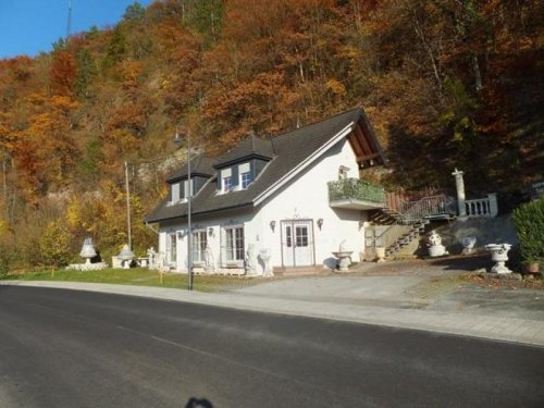 Echternacherbrück Inserate von Häusern Echternacherbrück - ehem. Wohn- und Geschäftshaus - Arztpraxis,Ladengeschäft,Büro- vielseitige Nutzung möglich Haus kaufen