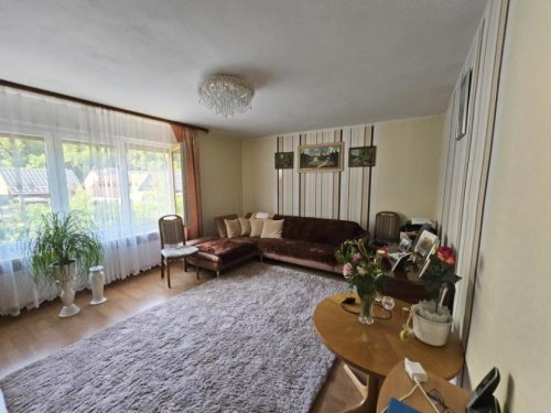 Raumbach Immobilien ObjNr:B-19540 - Gepflegtes Einfamilienhaus mit tollem Garten; Ideal für die Familie Haus kaufen