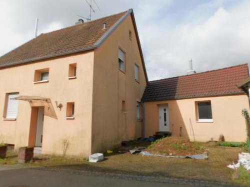 Baumholder Baumholder- .. ruhige Zentrumslage.. sanierungsbedürftiges Handwerkerhaus mit Einliegerwohnung Haus kaufen