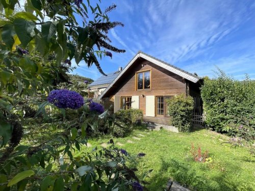 Kastellaun Häuser Wohnhaus im Ort Macken, Niederenergie, mit Garten in herrlicher Lage mit Fernsicht (Mosel-Hunsrück)    ! wohnen ! !