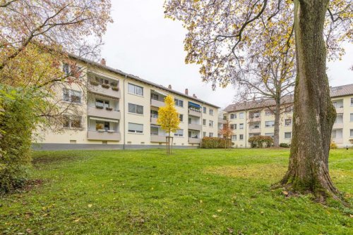 Frankfurt am Main Wohnungen Vermietete 3-Zimmer-Wohnung mit Loggia Wohnung kaufen