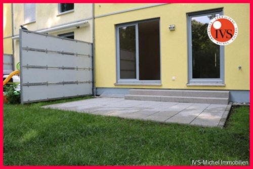 Oberursel (Taunus) Immobilien ** Kapitalanlage **
Gut vermietetes 6 Zi. Reihenmittelhaus, inkl. 2 Stellplätze, in zentraler Lage! Haus kaufen