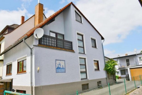 Darmstadt **RESERVIERT** Charmantes Einfamilienhaus mit Kaminofen und großzügiger Wohnfläche – sofort verfügbar! Haus kaufen