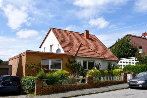 Ober-Ramstadt 2-Familienhaus Ansprechendes Ein- bis Zweifamilienhaus mit herrlichem Fernblick, in angenehmer Wohnlage von Ober-Ramstadt/Eiche Haus kaufen