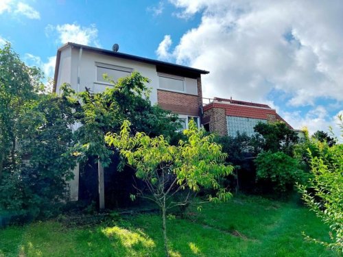 Ober-Ramstadt Haus Großes Potenzial: Ein- bis Zweifamilienhaus mit wunderschönem Fernblick in Ober-Ramstadt/Eiche Haus kaufen