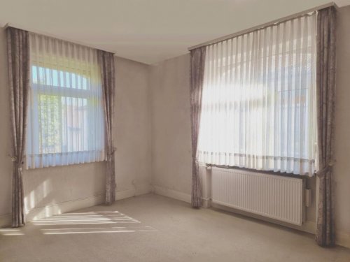 Niedernhausen Immobilienportal Renovierungsbedürftig mit sehr guter Bausubstanz Haus kaufen