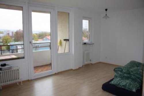 Frankfurt Wohnung Altbau Apartment zentral an A66 / A5 / A648 / Gewerbegebiet Eschborn gelegen mit Balkon von privat zu verkaufen Wohnung kaufen