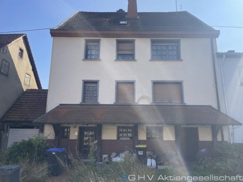 St. Wendel Teure Häuser Wohnhaus mit viel Wohnfläche in Oberlinxweiler Haus kaufen