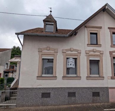 Merzig Haus gemütliche Doppelhaushälfte mit Garten in zentraler Lage von Merzig Haus kaufen