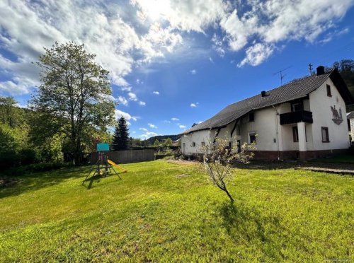 Beckingen Häuser Teilsaniertes großes Wohnhaus in Haustadt Haus kaufen