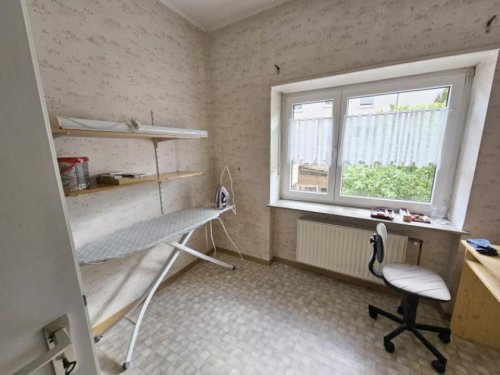 Pirmasens Immobilie kostenlos inserieren ObjNr:19497 - Renovierungsbedürftiges Vierfamilienhaus in Niederstimmten Haus kaufen