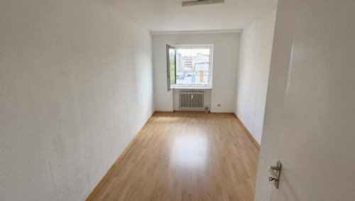 Ludwigshafen am Rhein Immobilien ObjNr:B-19534 - Gut geschnittene 3--Zi. ETW, auch gewerblich nutzbar, zentral in Ludwigshafen. Wohnung kaufen