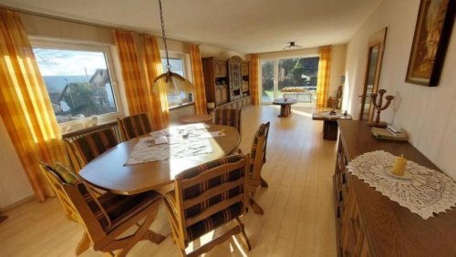 Eisenberg (Pfalz) Haus ObjNr:B-19642 - Tolles EFH für die große Familie mit schönem Garten idyllisch gelegen, in Eisenberg-STEINBORN Haus kaufen