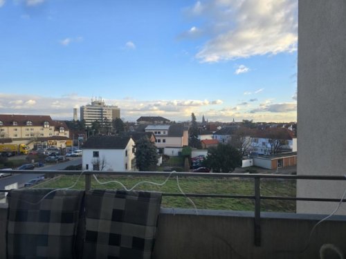 Lampertheim Immo Sehr schöne sonnige und ruhig gelegene 2 Zi-Whg mit Balkon in Lampertheim zu verkaufen. Wohnung kaufen