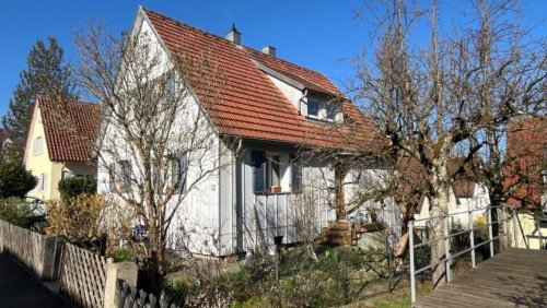 Tübingen 2-Familienhaus Verkauf im offenen Bieterverfahren: Zweifamilienhaus will aus dem Dornröschenschlaf geweckt werden! Haus kaufen