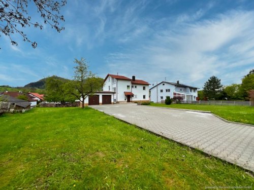 Mössingen Hausangebote Solides 2-Familienhaus in gutem Zustand mit großem Grundstück Haus kaufen