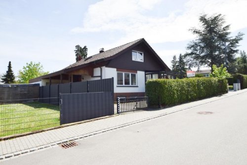 Mühlacker Hausangebote Freistehendes EFH in ruhiger Wohnlage mit Baureserve - Mühlacker-Lienzingen Haus kaufen