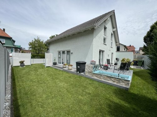 Ötisheim Günstiges Haus Modernes EFH mit Wärmepumpe und PV-Anlage Haus kaufen