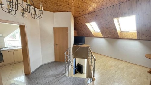 Spaichingen Immobilienportal Schöne, helle Dachgeschosswohnung mit herrlichem Ausblick - sofort bezugsfertig. Wohnung kaufen